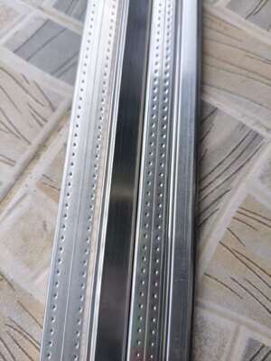 Barras de espaçamento de alumínio de alta frequência Barras de espaçamento de janela de metal Barras de espaçamento de alumínio de vidro isolador